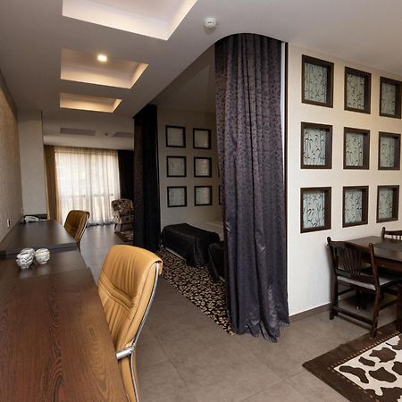 Shirak Hotel Yerevan Exterior photo