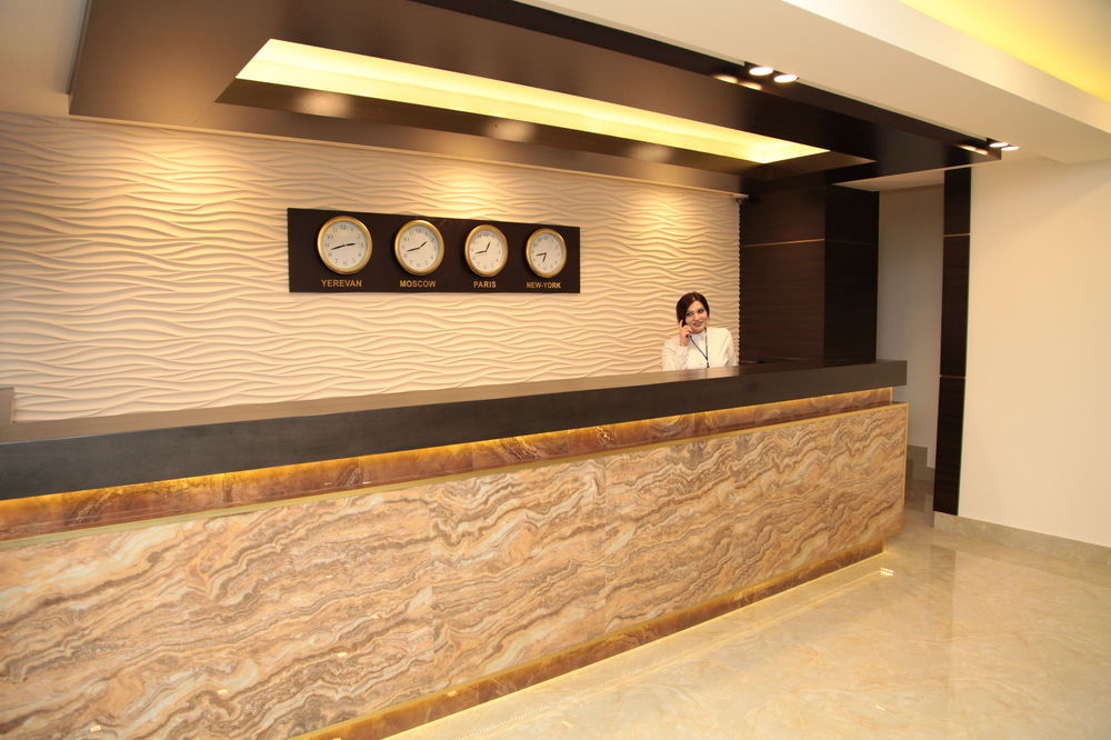 Shirak Hotel Yerevan Exterior photo