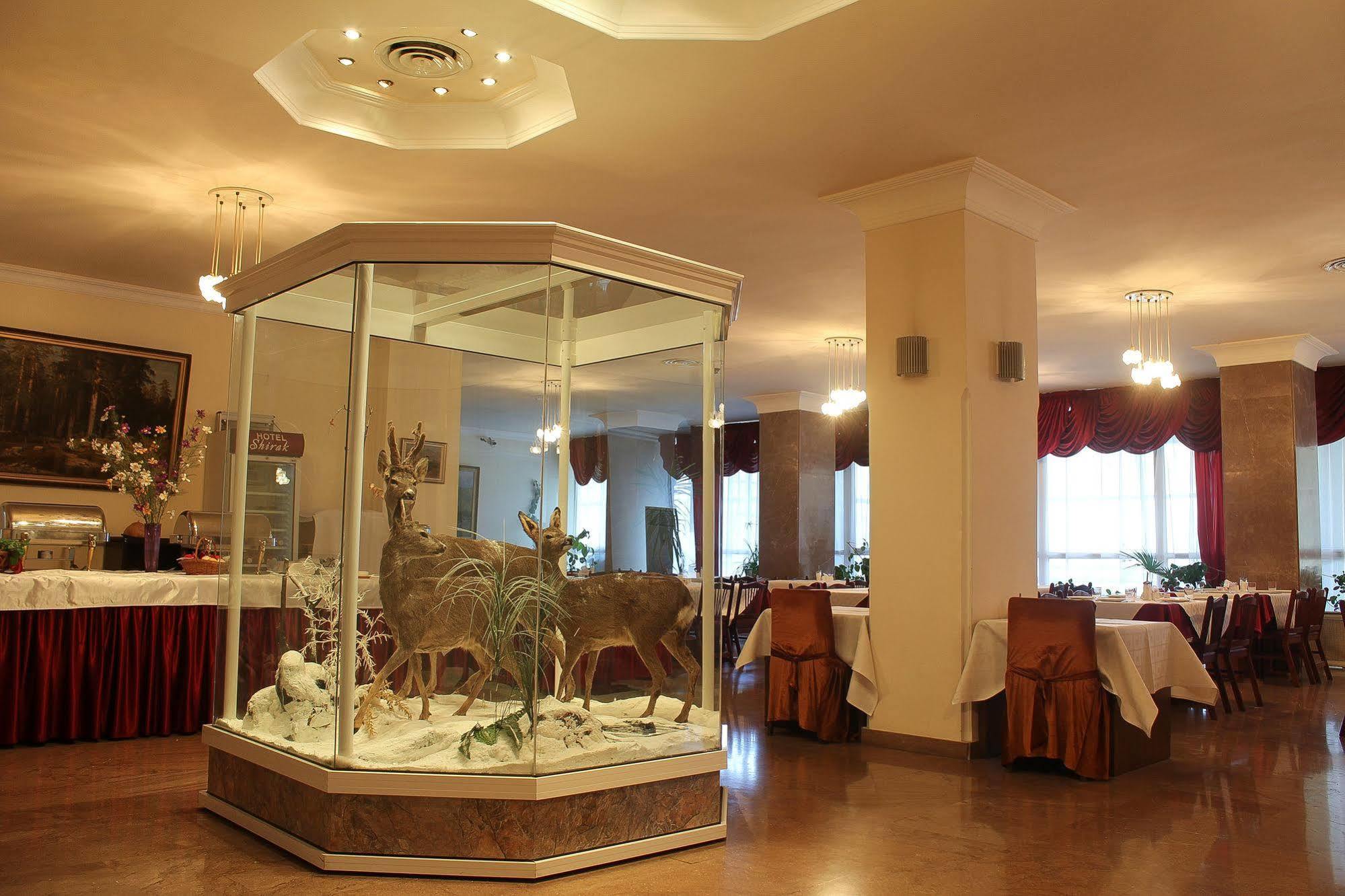 Shirak Hotel Yerevan Exterior photo